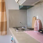 Joanna's On The * Pláka