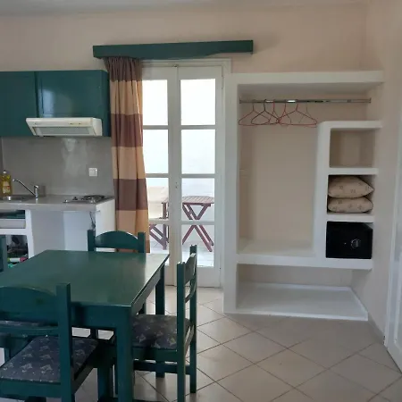 Joanna's On The Apartment Plaka (Naxos)