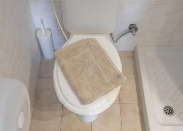 Joanna's On The Apartment Plaka (Naxos)