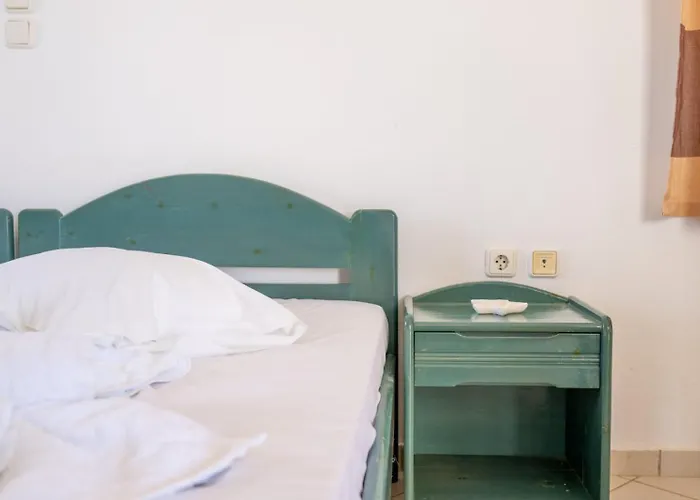 Joanna's On The Apartment Plaka (Naxos)